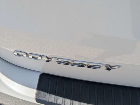 Used 2025 Honda Odyssey Touring image 14