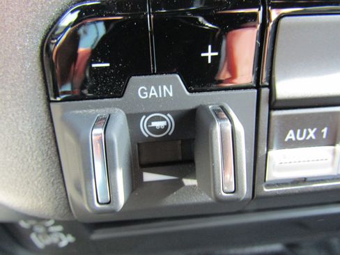 Used 2025 RAM 3500 Tradesman w/ Chrome Appearance Group image 26