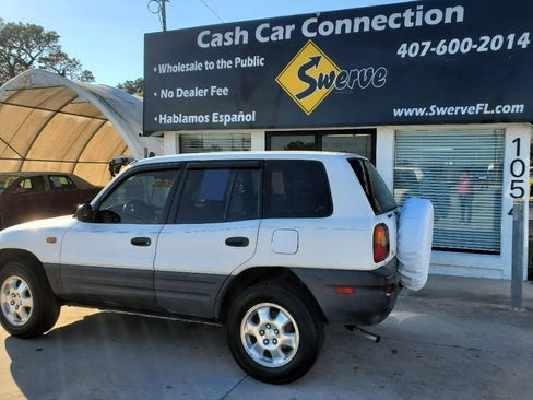 Used 1997 Toyota RAV4 2WD 4-Door image 8