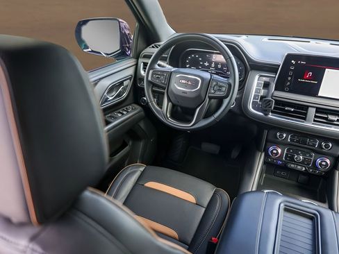 Used 2023 GMC Yukon XL AT4 AWD/4WD image 29