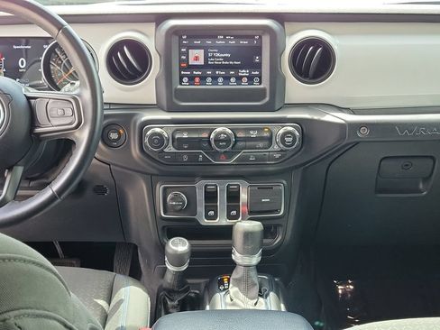Used 2021 Jeep Wrangler Sport AWD/4WD image 22
