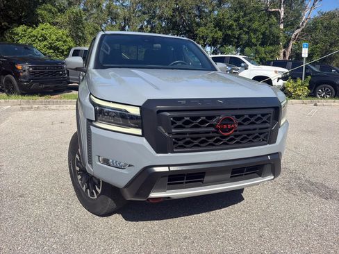 Used 2024 Nissan Frontier PRO-4X w/ Technology Package AWD/4WD image 5