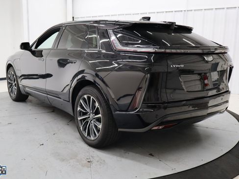 Used 2024 Cadillac Lyriq Sport image 8