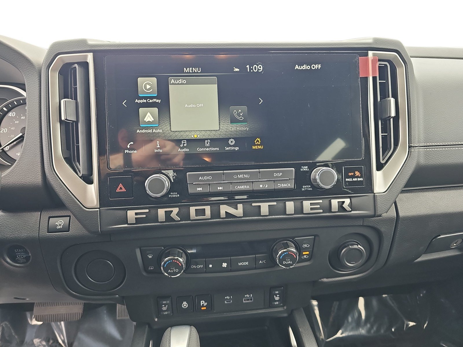 Used 2026 Nissan Frontier SV w/ SV Convenience Package RWD image 17