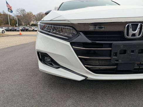 Used 2022 Honda Accord Sport image 10