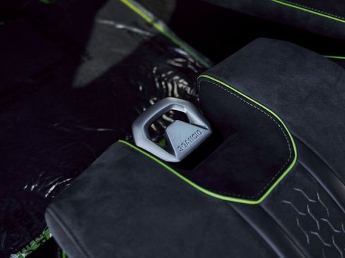 Used 2024 Lamborghini Huracan Sterrato image 44