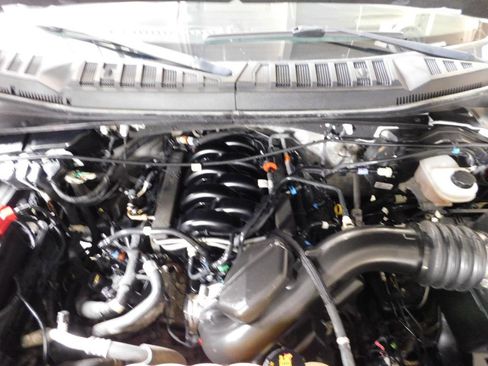 Used 2019 Ford F150 XLT AWD/4WD image 17