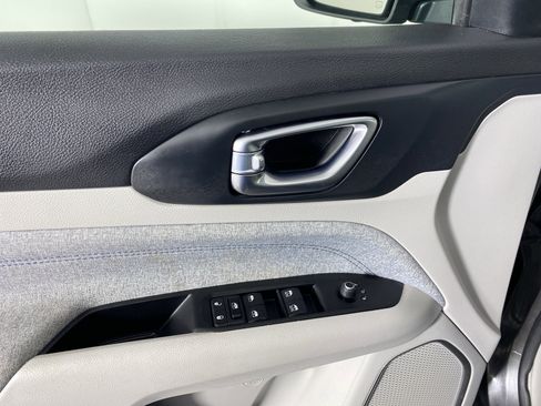 Used 2022 Jeep Compass Latitude w/ Convenience Group image 15