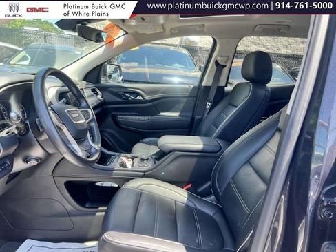 Used 2022 GMC Acadia Denali w/ Denali Technology Package image 18