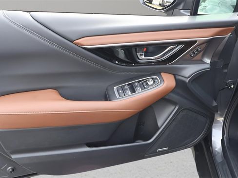 Used 2025 Subaru Outback Touring XT w/ Popular Package #2 image 22