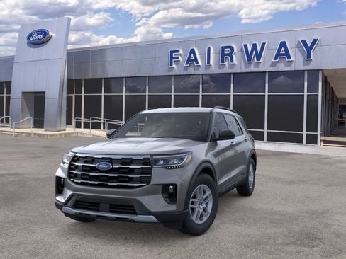 New 2026 Ford Explorer Active w/ Active Comfort Package RWD image 2