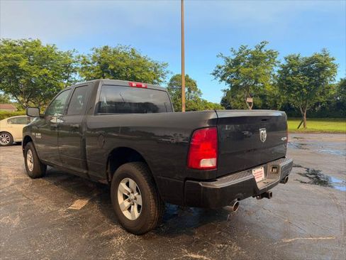 Used 2017 RAM 1500 Express AWD/4WD image 4
