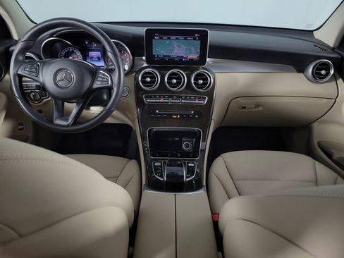 Used 2018 Mercedes-Benz GLC 300 4MATIC image 25