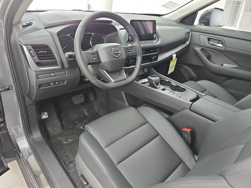 New 2026 Nissan Rogue SV FWD image 16