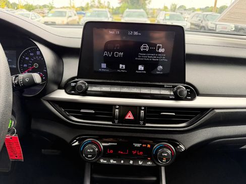 Used 2019 Kia Forte LXS FWD image 22