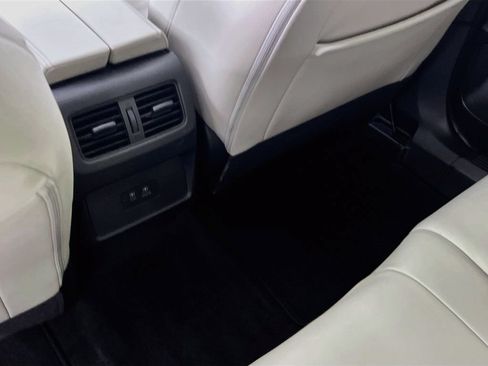 Used 2023 Nissan Rogue SL AWD/4WD image 25