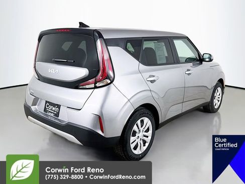Used 2025 Kia Soul LX image 9