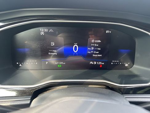 Used 2024 Volkswagen Jetta SE image 23