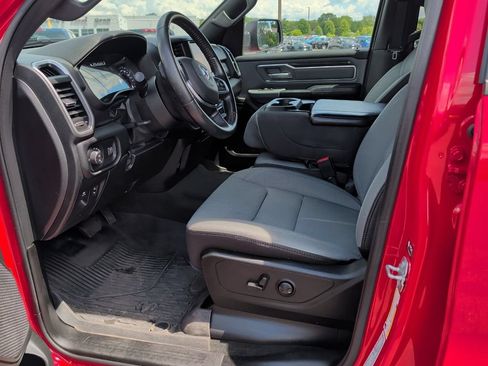 Used 2022 RAM 1500 Big Horn AWD/4WD image 36