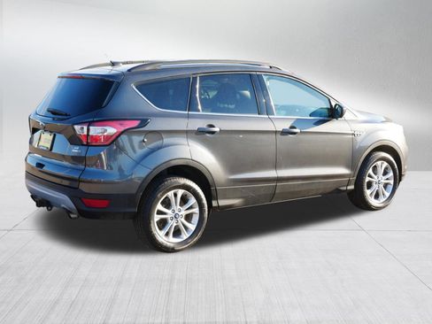 Used 2017 Ford Escape SE w/ Equipment Group 201A AWD/4WD image 7