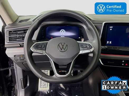 Certified 2024 Volkswagen Atlas Peak Edition SE AWD/4WD image 12