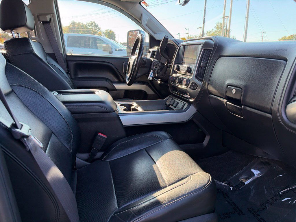 Used 2017 Chevrolet Silverado 2500 LTZ w/ Duramax Plus Package AWD/4WD image 10