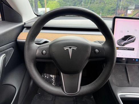 Used 2021 Tesla Model 3 Standard Range Plus RWD image 43