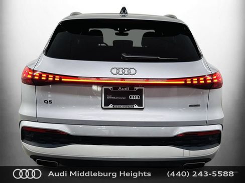 Certified 2025 Audi Q5 Premium AWD/4WD image 7