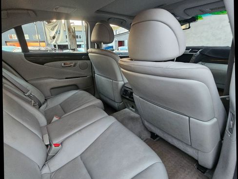 Used 2007 Lexus LS 460 image 19