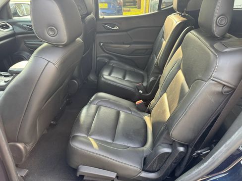 Used 2017 GMC Acadia SLT FWD image 19