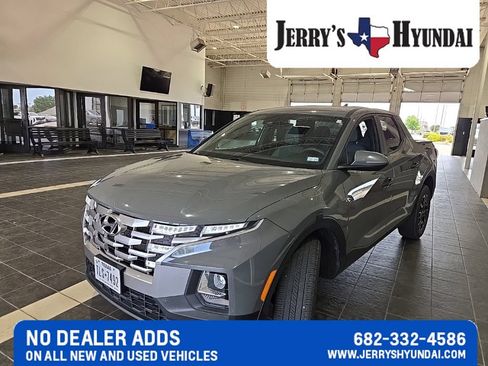 Used 2022 Hyundai Santa Cruz SEL FWD image 1