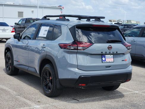 New 2026 Nissan Rogue SV AWD/4WD image 3