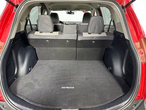 Used 2013 Toyota RAV4 LE AWD/4WD image 29