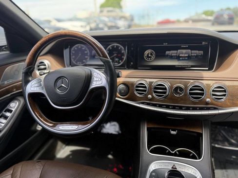 Used 2016 Mercedes-Benz S 550 4MATIC Sedan w/ Premium Package image 14