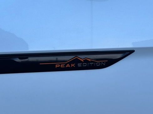 New 2026 Volkswagen Atlas Peak Edition AWD/4WD image 10