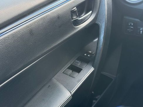 Used 2019 Toyota Corolla SE image 6