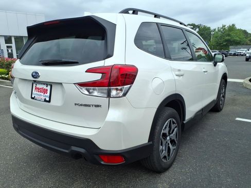 Certified 2023 Subaru Forester Premium AWD/4WD image 2