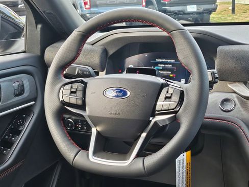 New 2026 Ford Explorer ST-Line w/ ST-Line Street Pack image 14