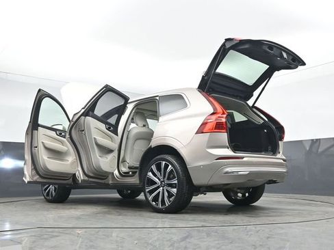Used 2023 Volvo XC60 B5 Ultimate image 56