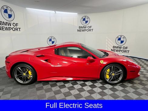 Used 2019 Ferrari 488 Spider RWD image 17