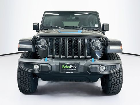 Used 2023 Jeep Wrangler Unlimited Rubicon 4xe w/ Cold Weather Group AWD/4WD image 2