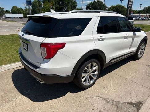 Used 2021 Ford Explorer Platinum w/ Equipment Group 601A AWD/4WD image 8