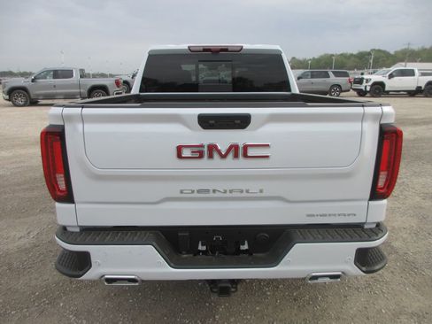 New 2026 GMC Sierra 1500 Denali w/ Denali Reserve Package AWD/4WD image 5