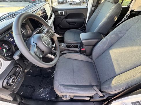 Used 2025 Jeep Wrangler Unlimited Sport S 4xe image 17