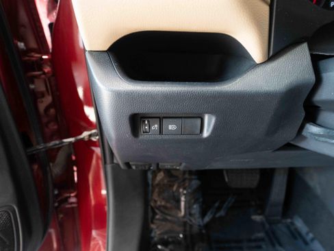 Used 2019 Toyota RAV4 LE w/ All Weather Liner Package AWD/4WD image 11