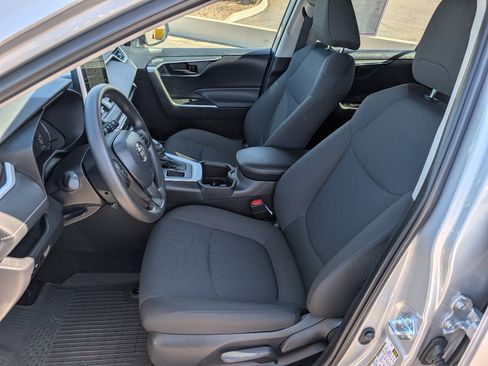 Used 2025 Toyota RAV4 LE image 2