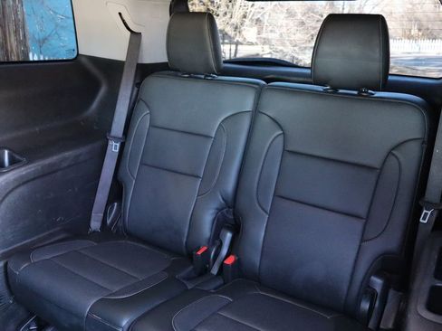 Used 2020 GMC Acadia SLT image 21