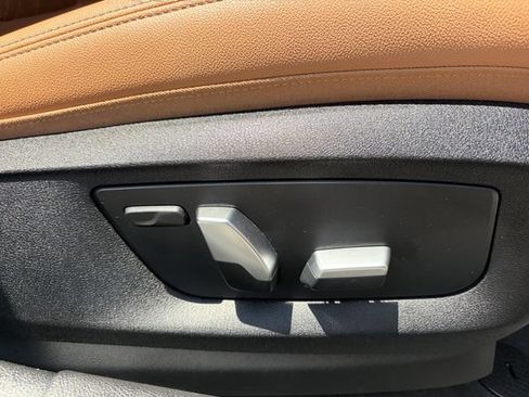 Used 2023 BMW 530e w/ Premium Package RWD image 12