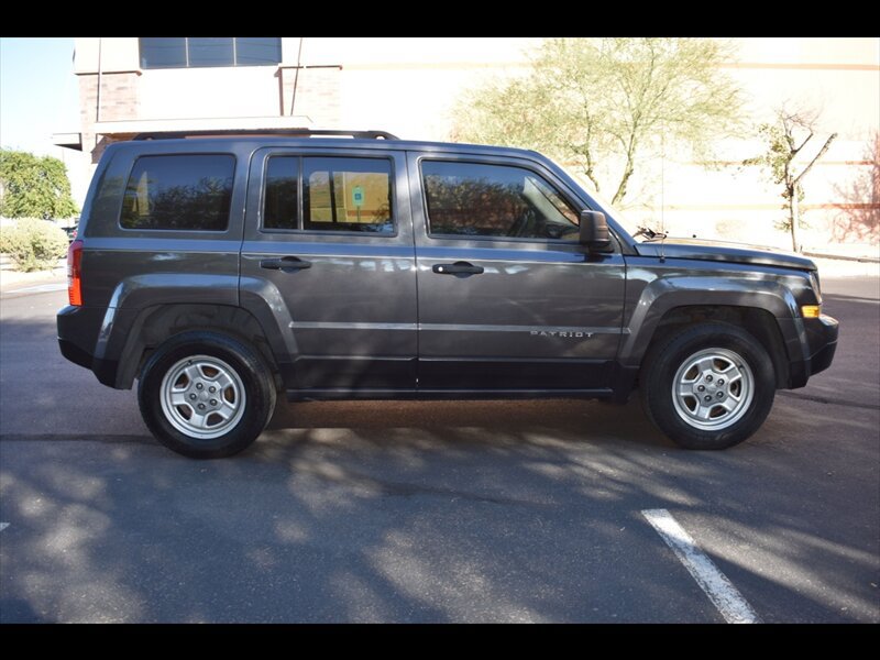 Used 2015 Jeep Patriot Sport FWD image 1