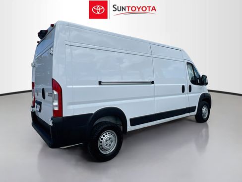 Used 2025 RAM ProMaster 2500 w/ Convenience Group FWD image 4